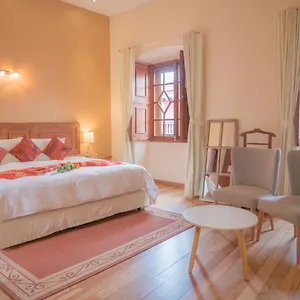 Отель Casa El Eden, Кито
