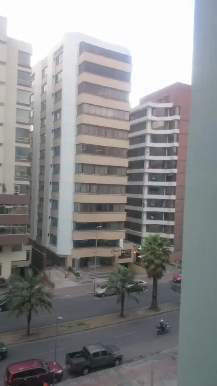Luxury Apartment La Carolina Кито
