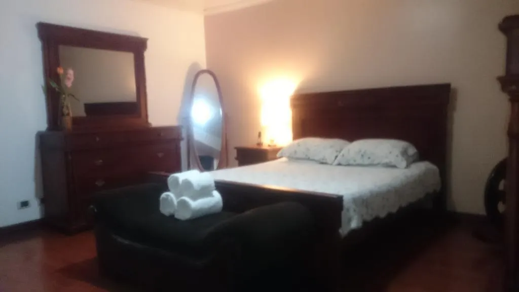 Luxury Apartment La Carolina Кито