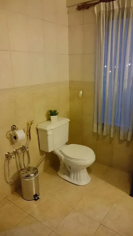 Luxury Apartment La Carolina Кито
